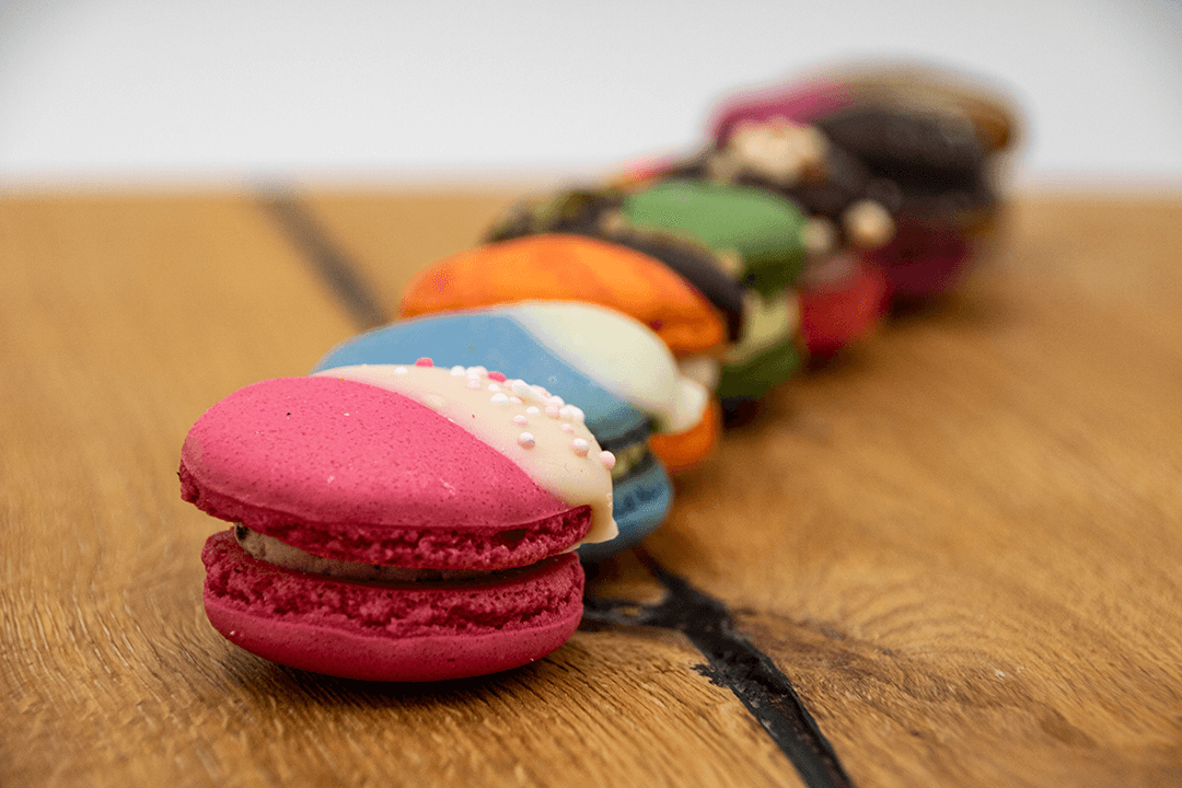 Bild von bunten Macarons